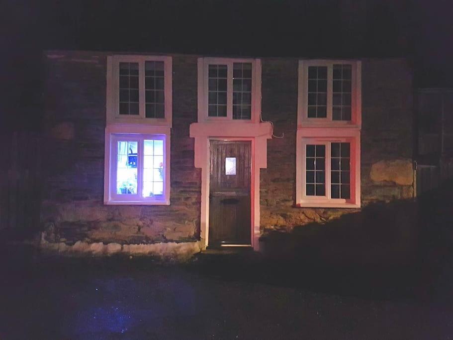 Snowdrop Stone Detached Cottage Talysarn 外观 照片